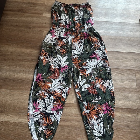 Bar III tube jumpsuit - Picture 3 of 7